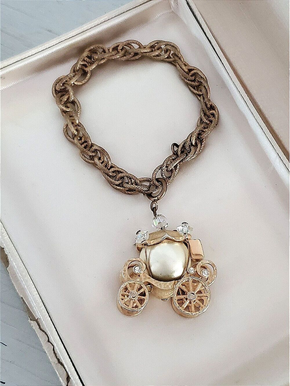 Vintage Gold-Tone Carriage Charm Pearl Necklace